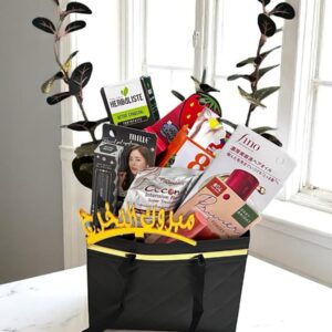 بوكس التخرج الاسود الفاخر – 9 منتجات مميزة